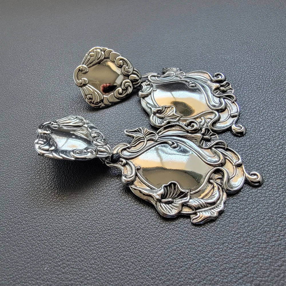 Statement Silver-Tone Art Nouveau Revival Earrings – Ornate Floral Scroll Design